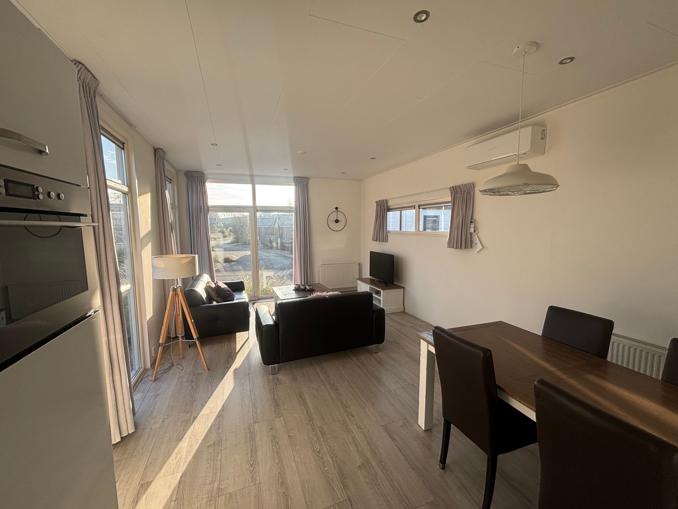 2-bedroom freehold villa in Hellevoetsluis — photo 3 of 5