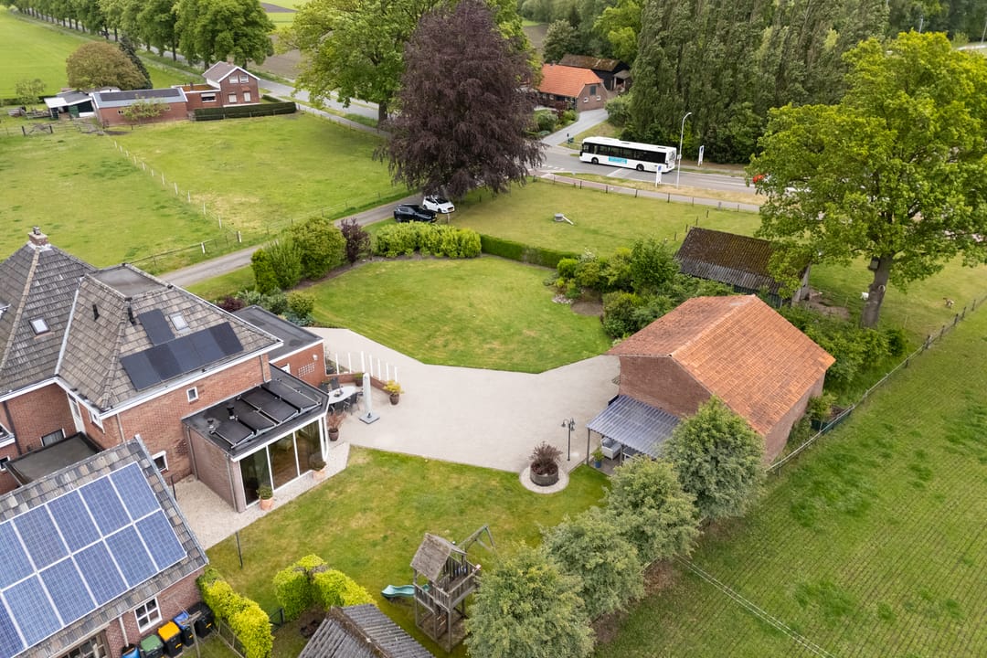 Spacious Semi-Detached Home with Large Plot and Pasture Land in Oost Gelre — 52