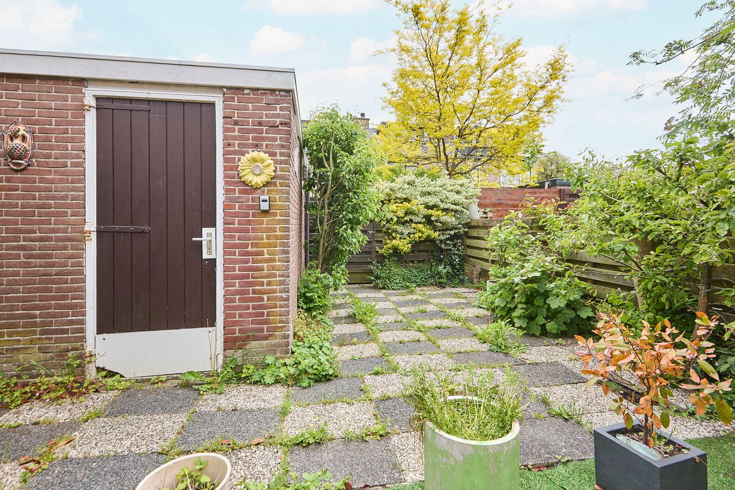Renovation Terraced House with Five Bedrooms and Sunny Southeast Garden in Nieuw-Vennep — 55
