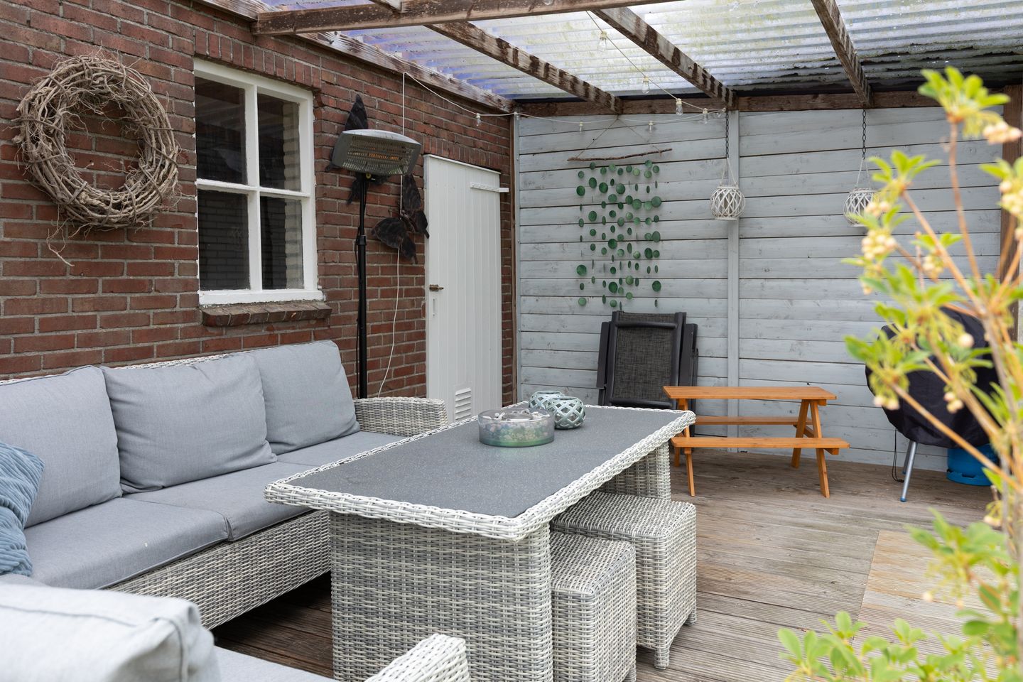 Spacious Semi-Detached Home with Large Plot and Pasture Land in Oost Gelre — 50