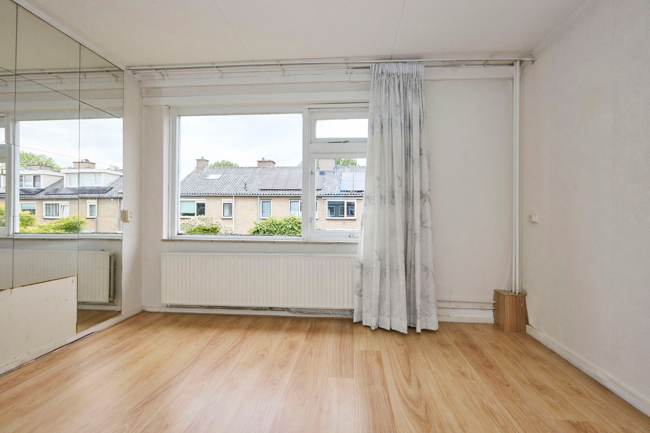 Renovation Terraced House with Five Bedrooms and Sunny Southeast Garden in Nieuw-Vennep — 30