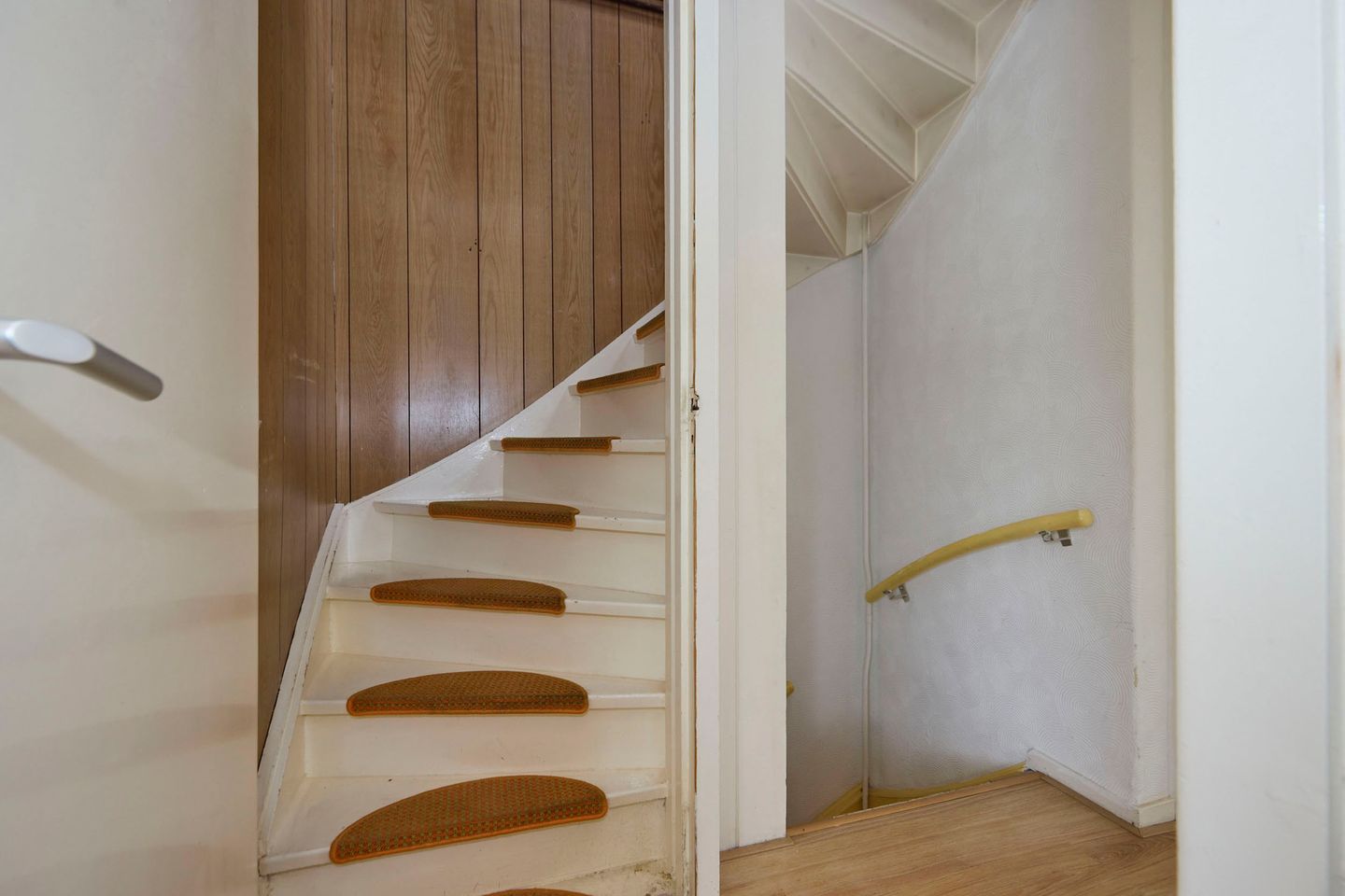 Renovation Terraced House with Five Bedrooms and Sunny Southeast Garden in Nieuw-Vennep — 44