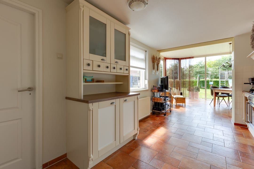 Spacious Semi-Detached Home with Large Plot and Pasture Land in Oost Gelre — 13