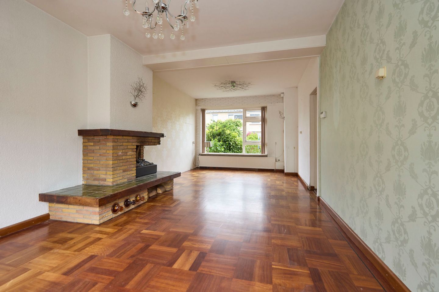 Renovation Terraced House with Five Bedrooms and Sunny Southeast Garden in Nieuw-Vennep — 20