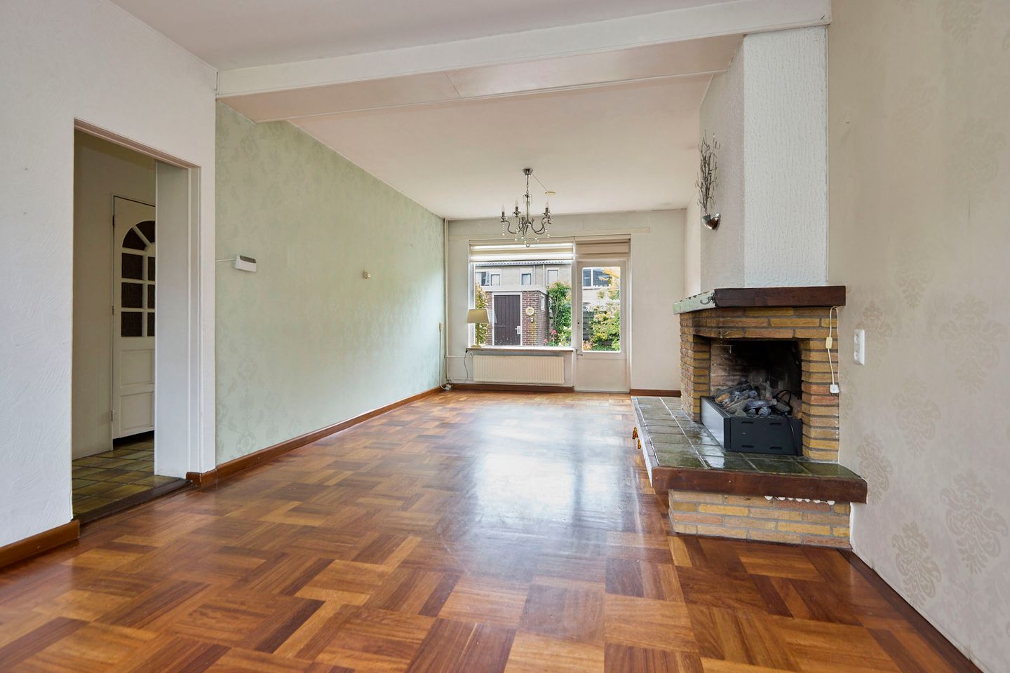 Renovation Terraced House with Five Bedrooms and Sunny Southeast Garden in Nieuw-Vennep — 19