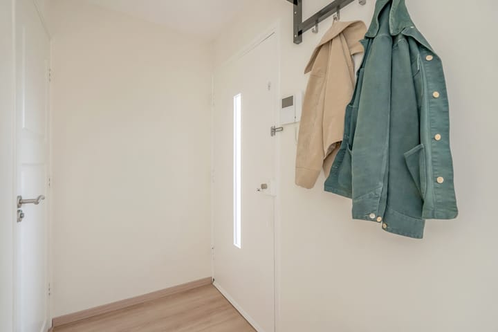Appartement te koop: Dr H. Colijnlaan 315, Rijswijk (Zh)