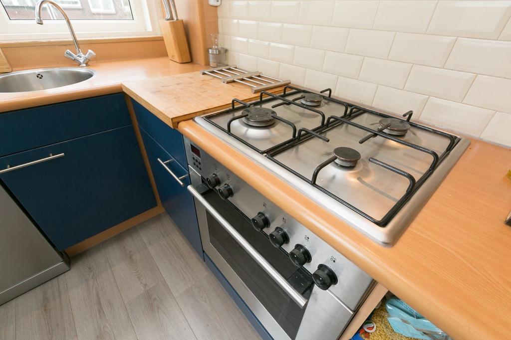 Photo 10 of Usselincxstraat 144