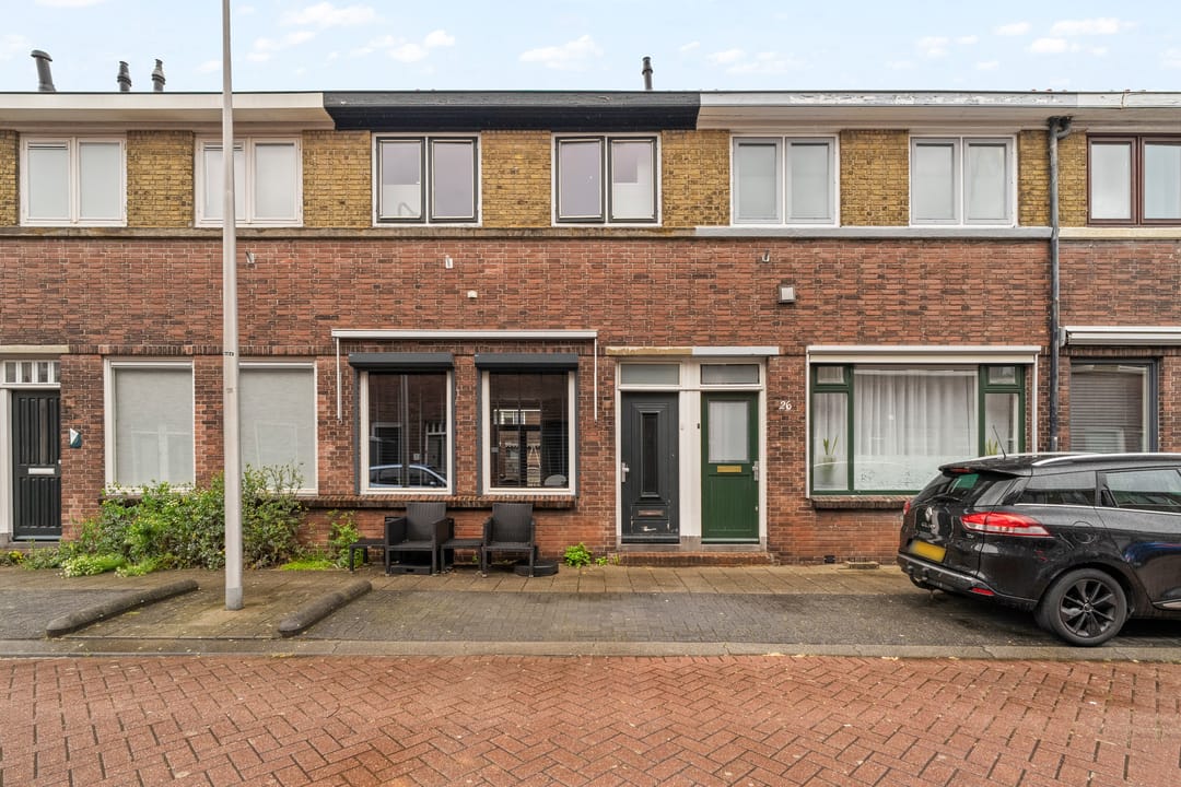 Photo 1 of Staringstraat 28