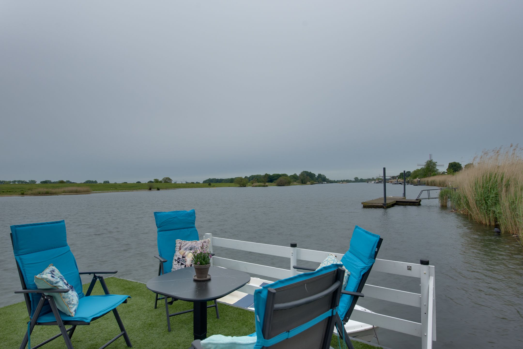 Photo 18 of Maasdijk 1-D
