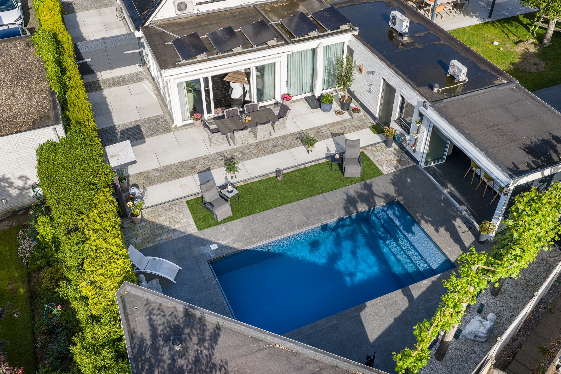 Luxury Detached Villa with Private Pool and Poolhouse in Maasbracht — 36