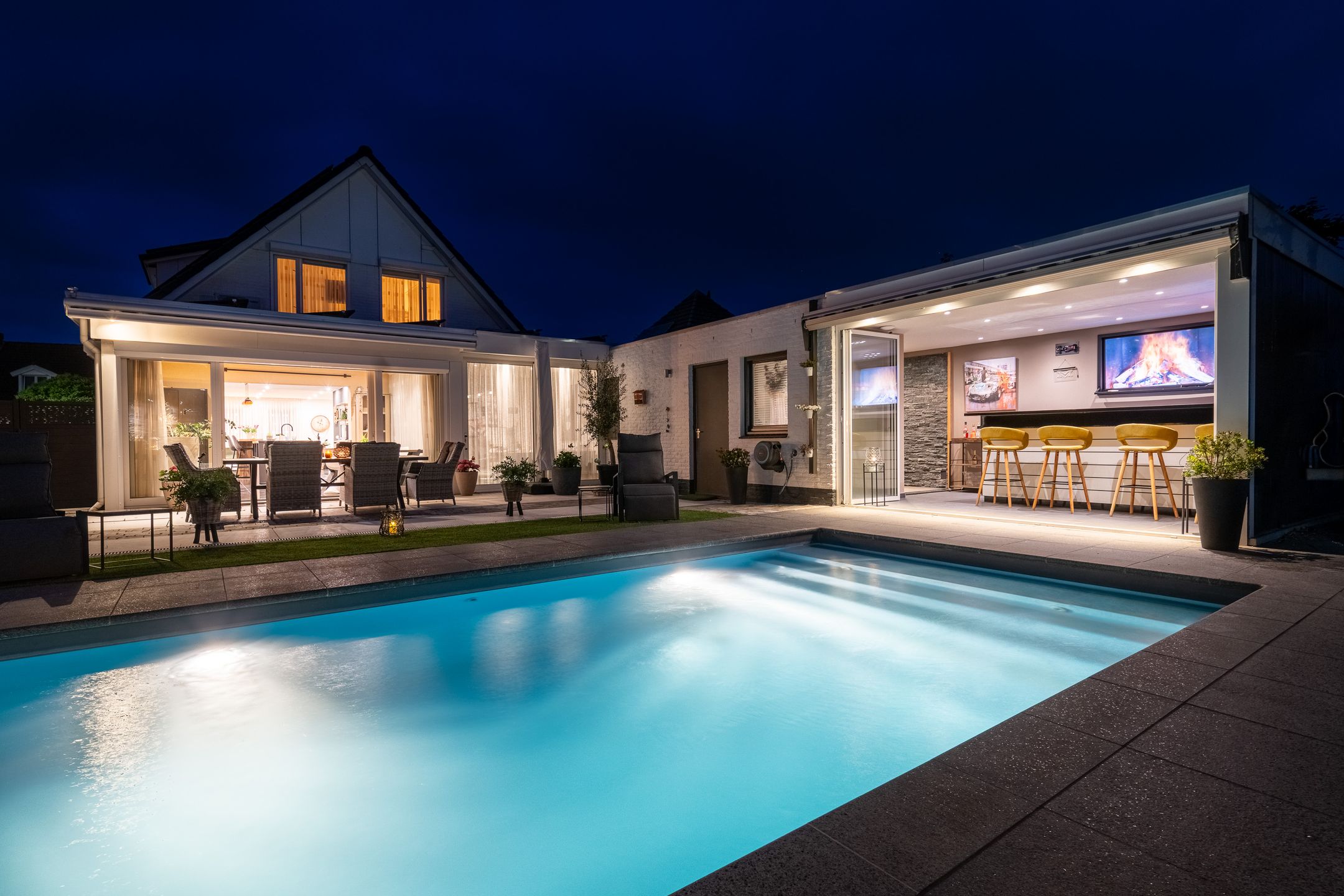 Luxury Detached Villa with Private Pool and Poolhouse in Maasbracht — 48