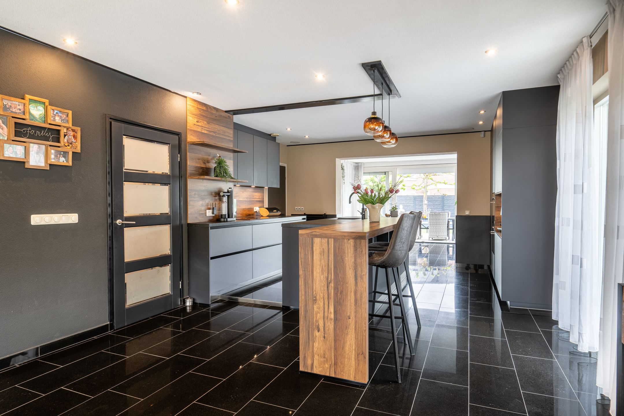 Luxury Detached Villa with Private Pool and Poolhouse in Maasbracht — 9