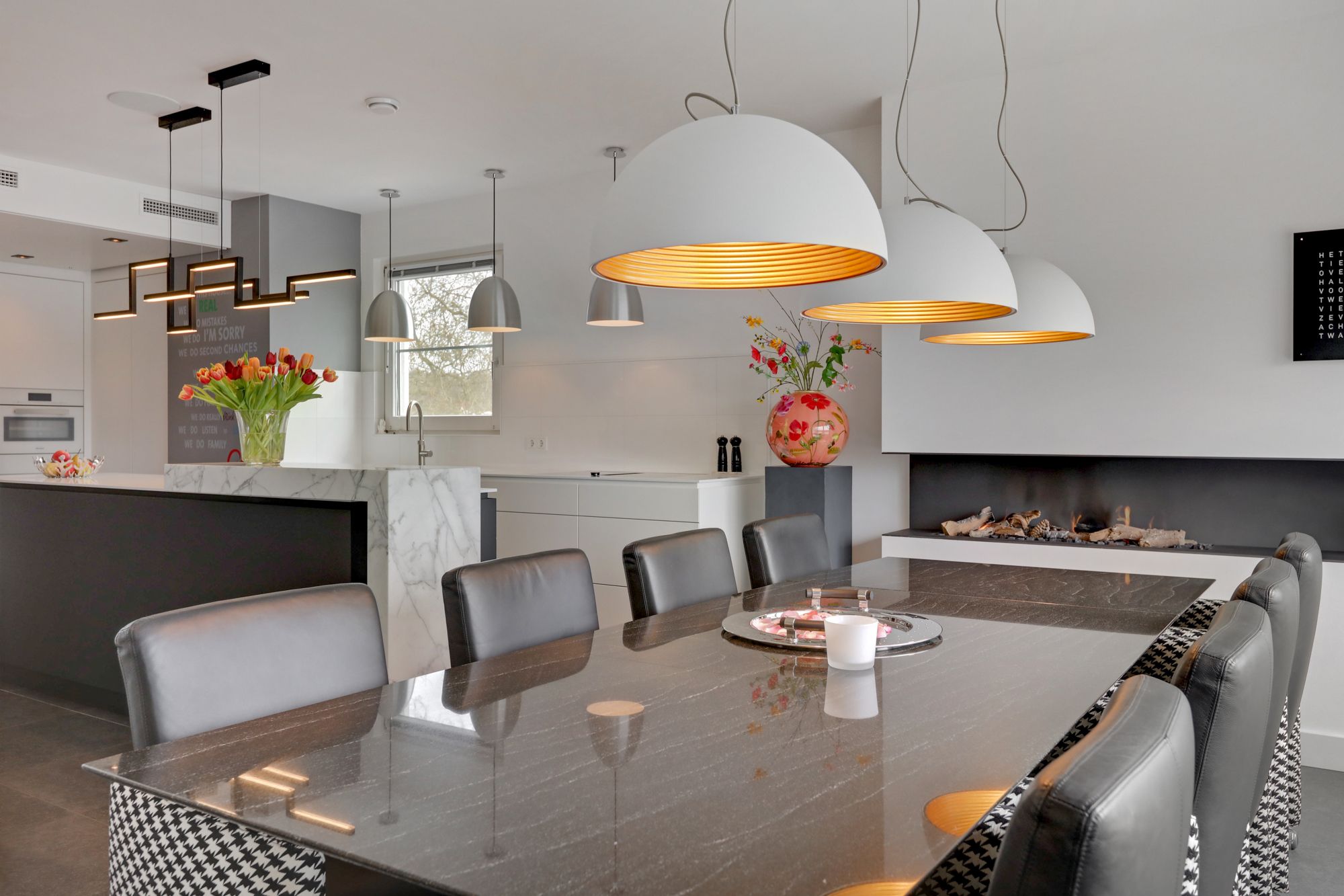 Luxury Penthouse with Panoramic River Views in Arnhem — 21
