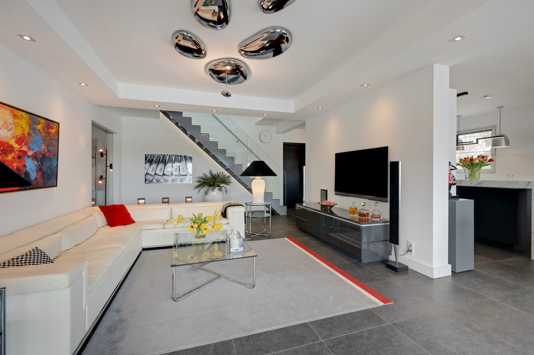 Luxury Penthouse with Panoramic River Views in Arnhem — 13