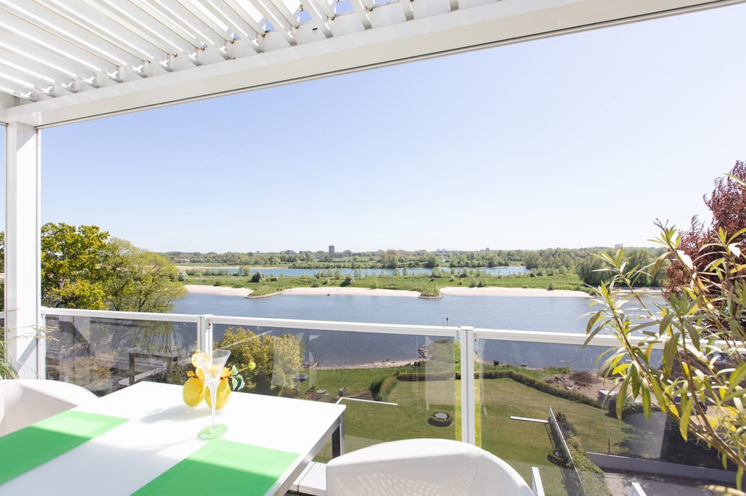 Luxury Penthouse with Panoramic River Views in Arnhem — 7