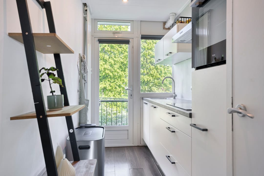 Photo 11 of Albardastraat 164