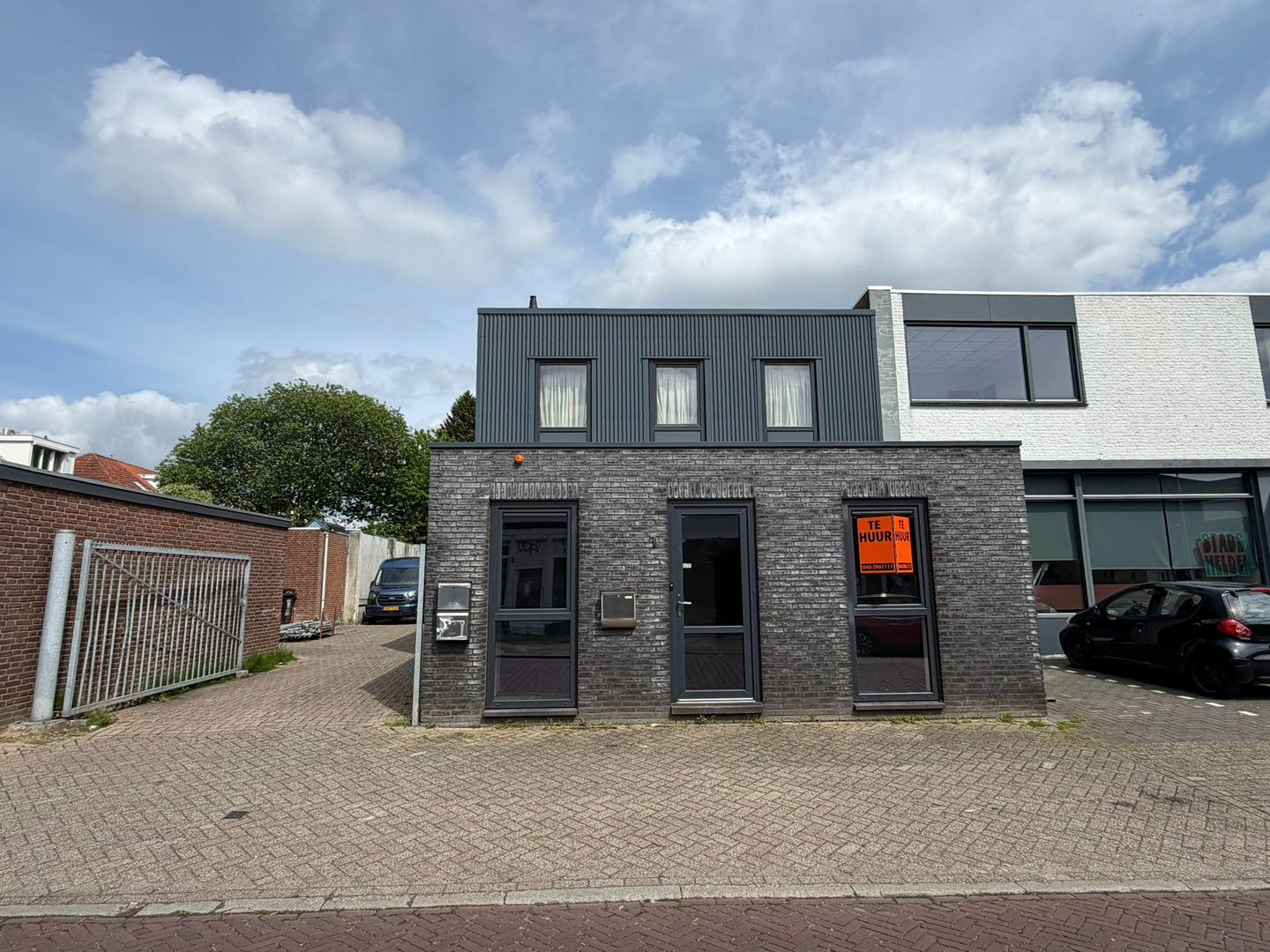 Bekijk foto 1 van Dillenburgstraat 1