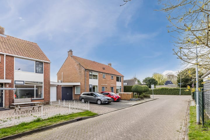 Foto 3 van Essenlaan 6