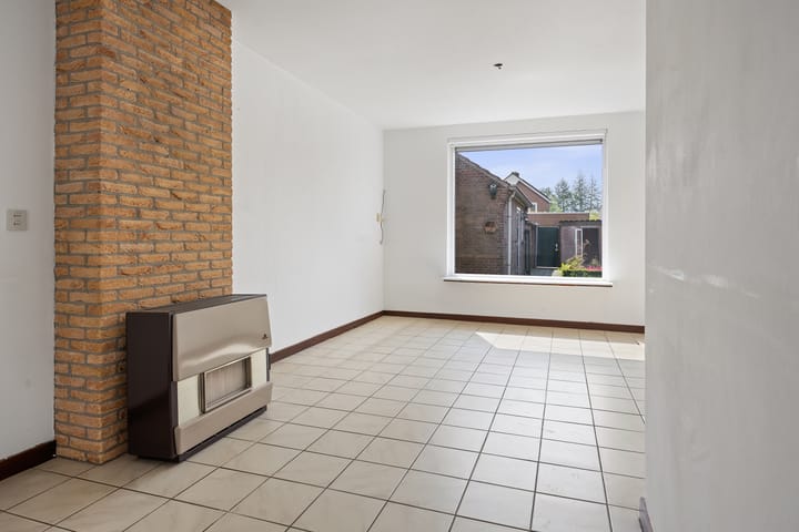 Photo 2 of Beatrixstraat 10