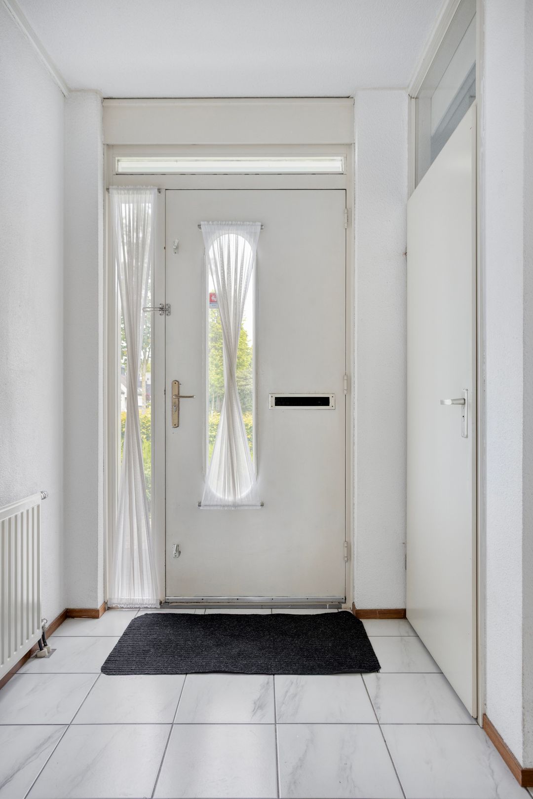 Single-Floor Bungalow with Garage in Popular Salderes Neighborhood — 8