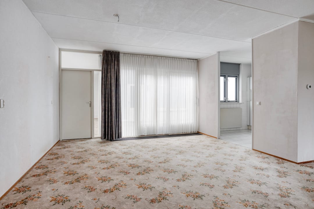 Single-Floor Bungalow with Garage in Popular Salderes Neighborhood — 16