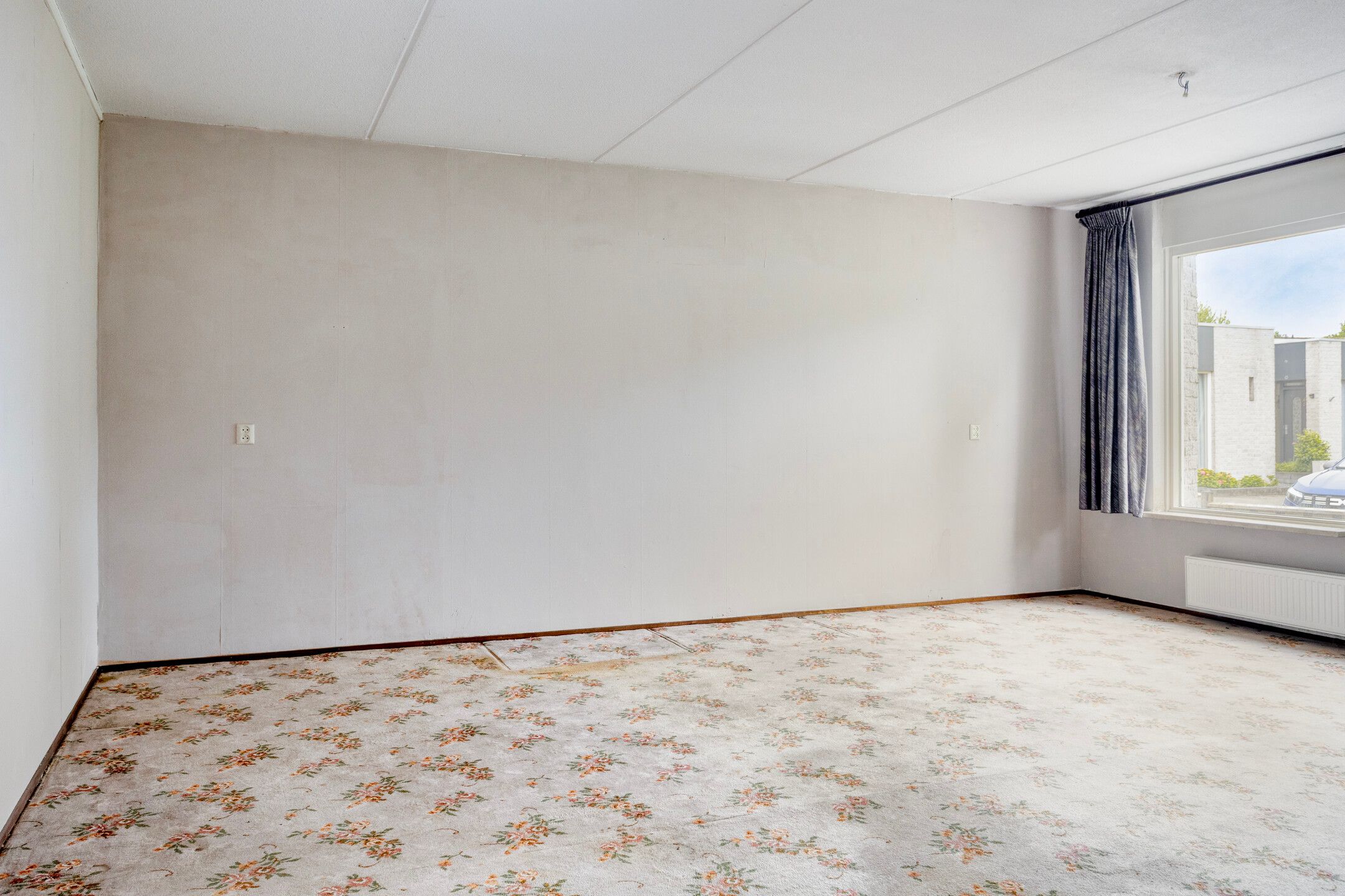 Single-Floor Bungalow with Garage in Popular Salderes Neighborhood — 12