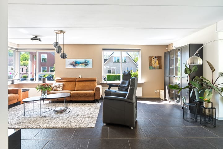 Vrijstaande woning te koop: Van der Walstrjitte 45, Burgum