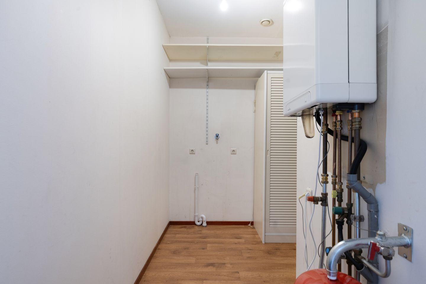 Spacious Double Upper Floor Apartment with Large Rooftop Terrace in Villa Delta Complex — 20