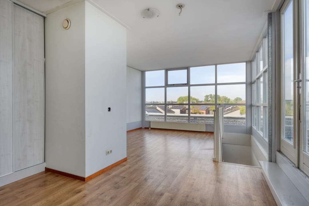 Spacious Double Upper Floor Apartment with Large Rooftop Terrace in Villa Delta Complex — 22