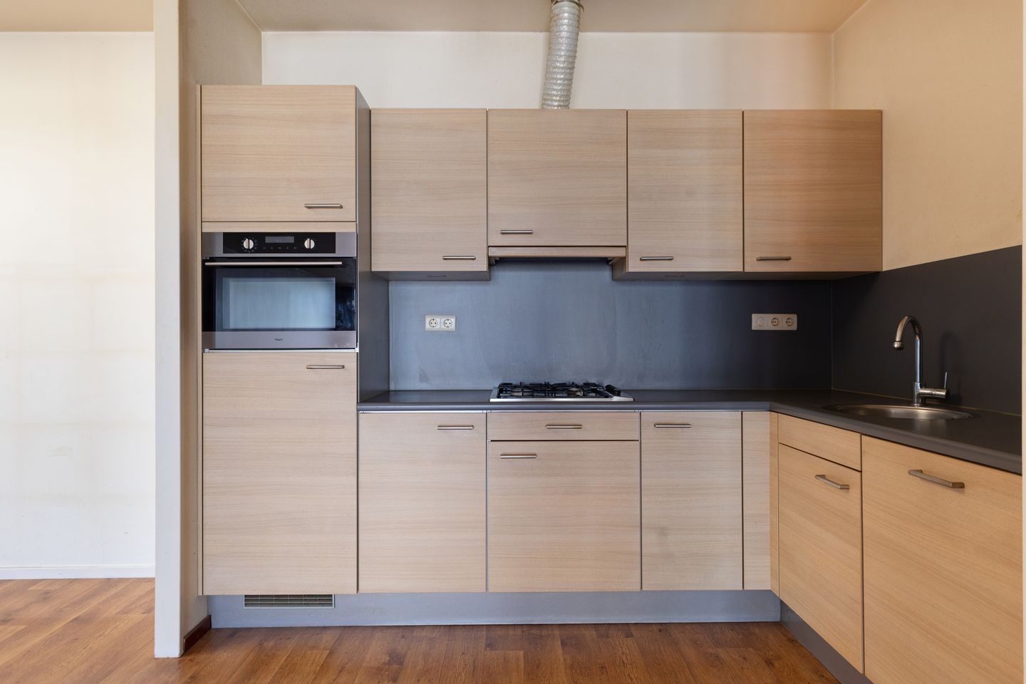 Spacious Double Upper Floor Apartment with Large Rooftop Terrace in Villa Delta Complex — 14