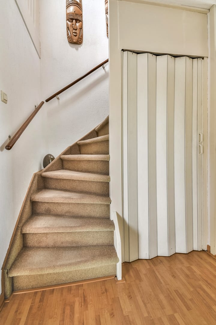 Tussenwoning te koop: Mina Krusemanstraat 24, Schiedam