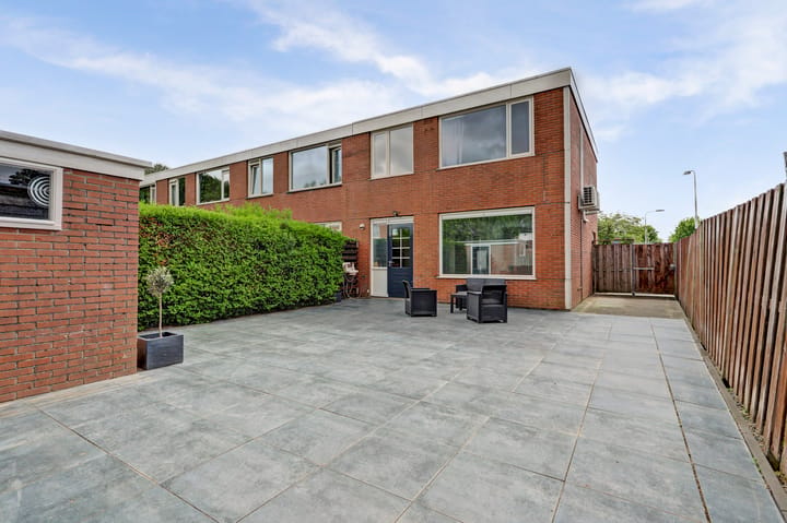 Foto 4 van Debussystraat 86