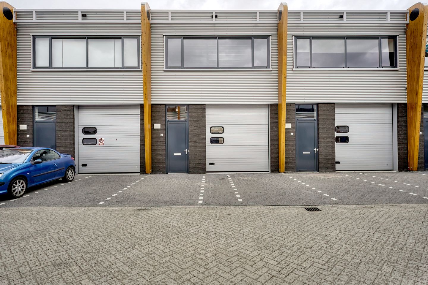 View photo 1 of Industrieweg 12-N