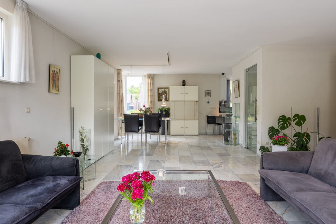 Fully Accessible Detached Bungalow with Landscaped Garden in Heivelden — 13