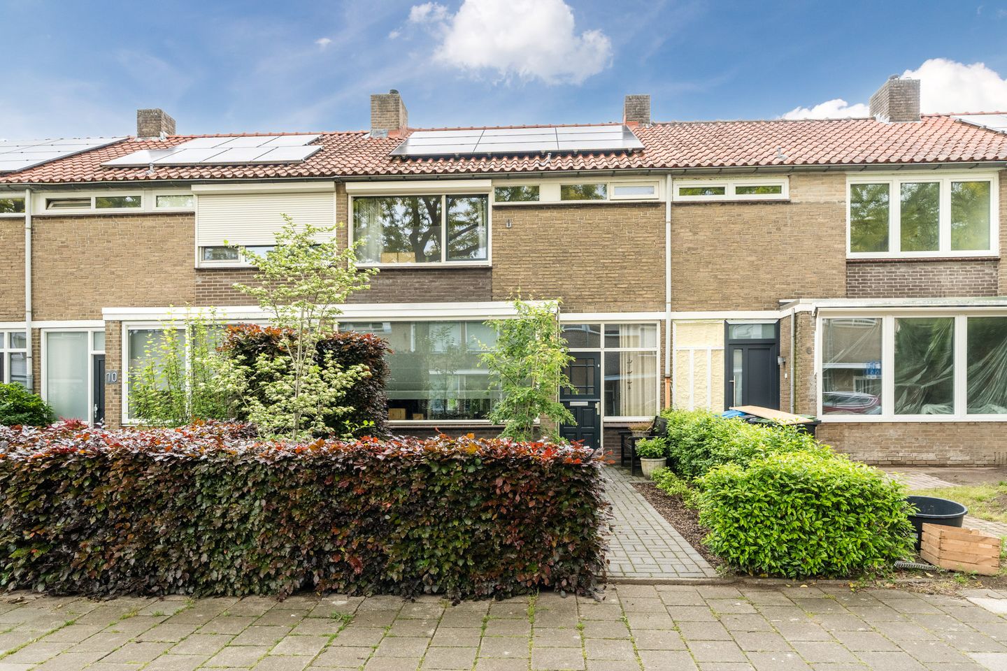 Foto 1 van van Aitzemastraat 8