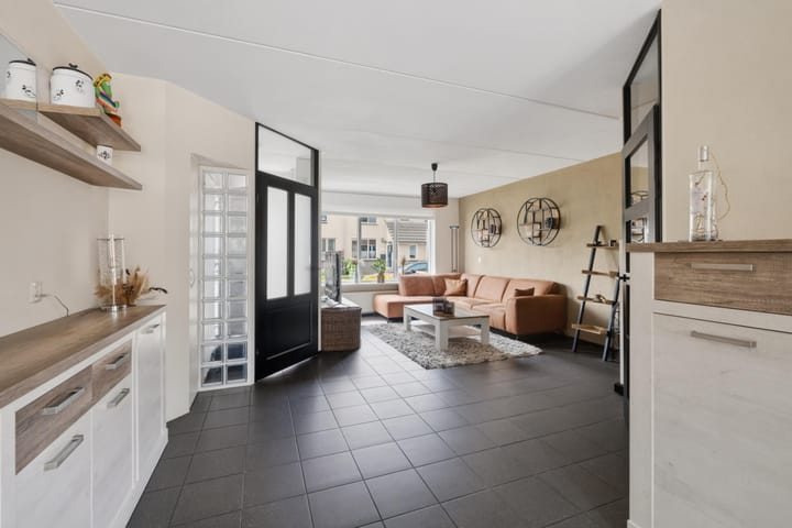 Tussenwoning te koop: Perkstraat 67, Zevenhuizen (Zh)