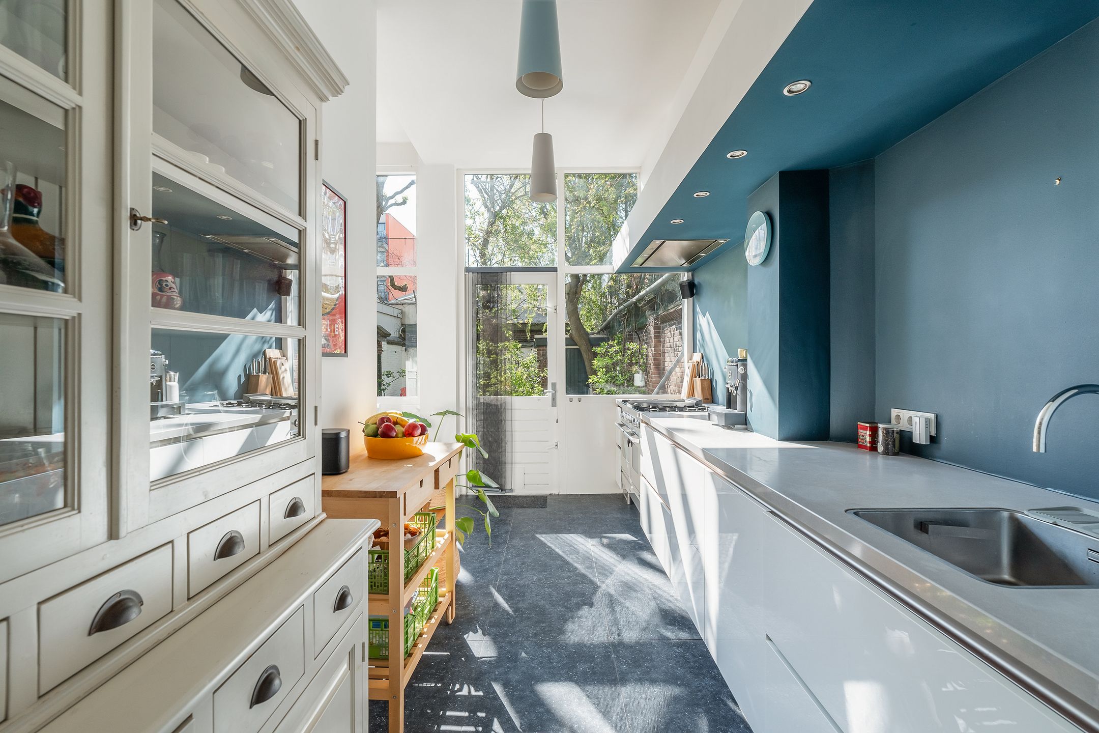 Photo 18 of Van Limburg Stirumstraat 220