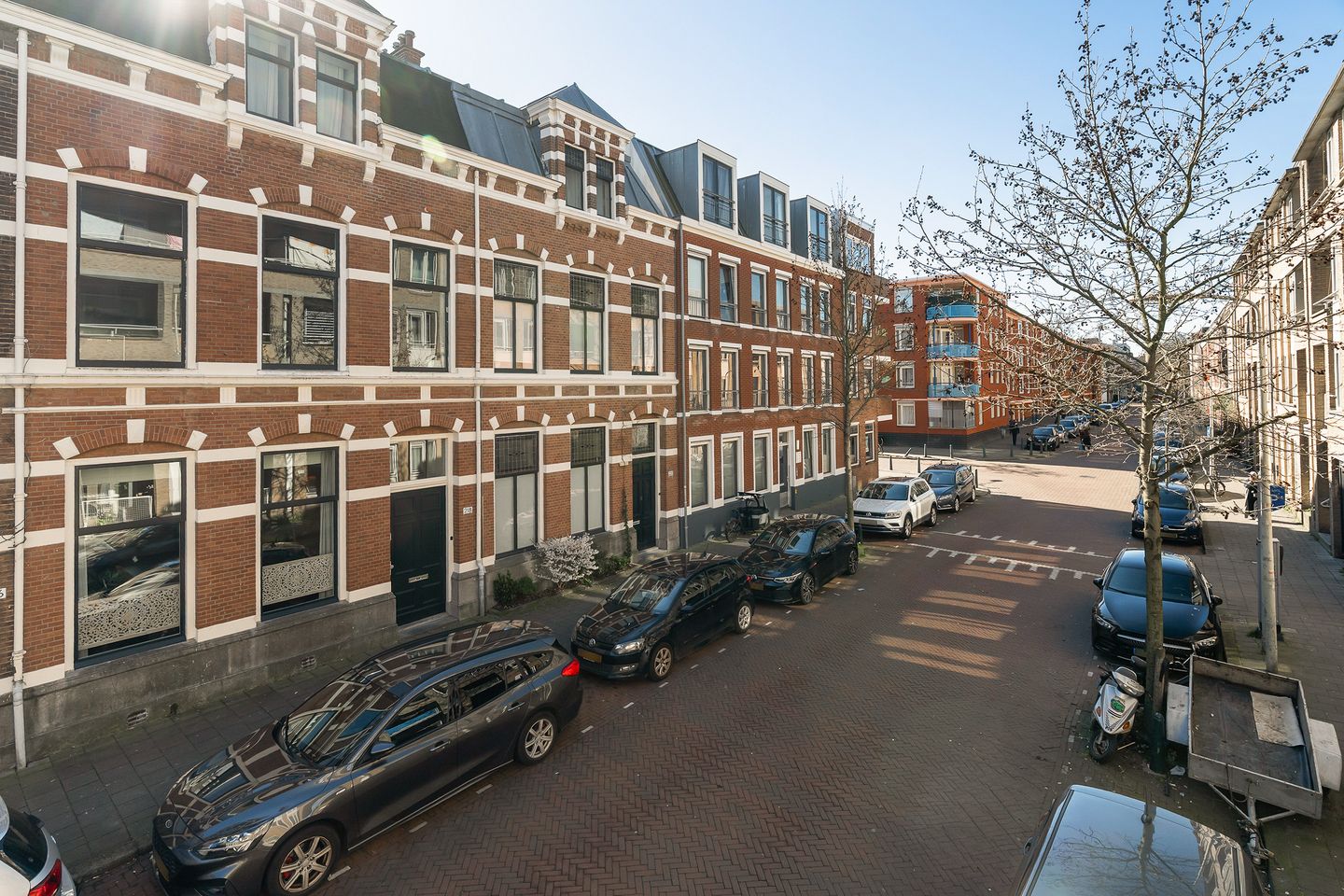 Photo 49 of Van Limburg Stirumstraat 220