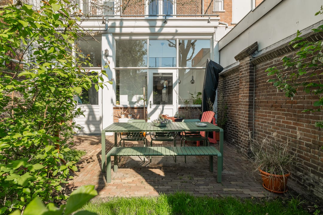 Photo 43 of Van Limburg Stirumstraat 220