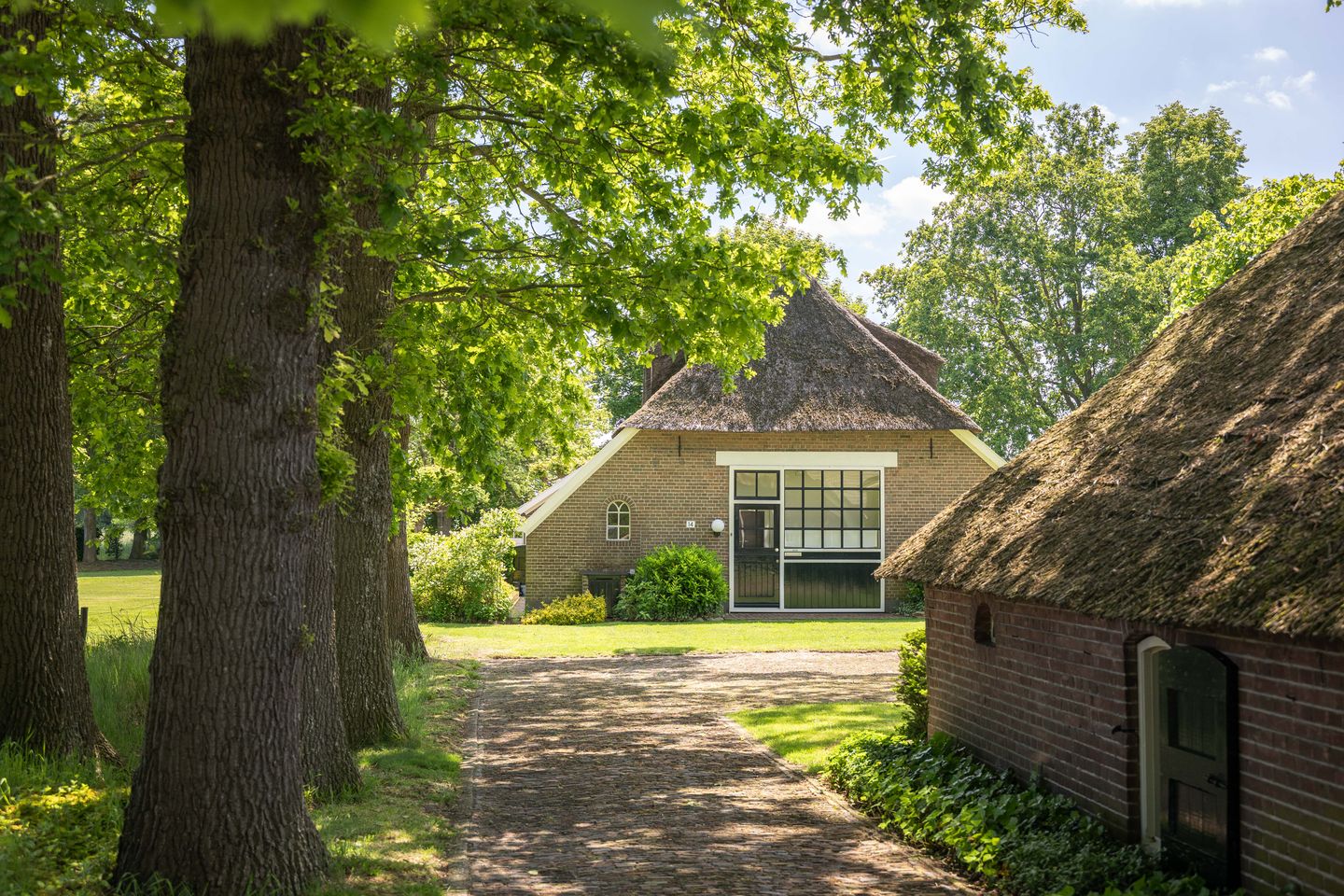 Foto 19 van Bronsvoorderdijk 14