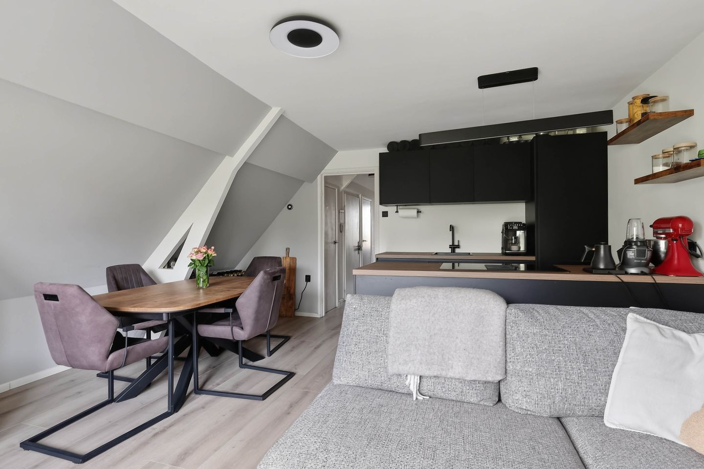 Foto 10 van Mathenesserdijk 281-E