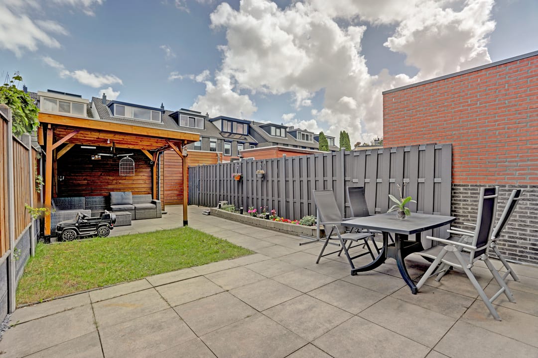 Photo 32 of Donizettistraat 18