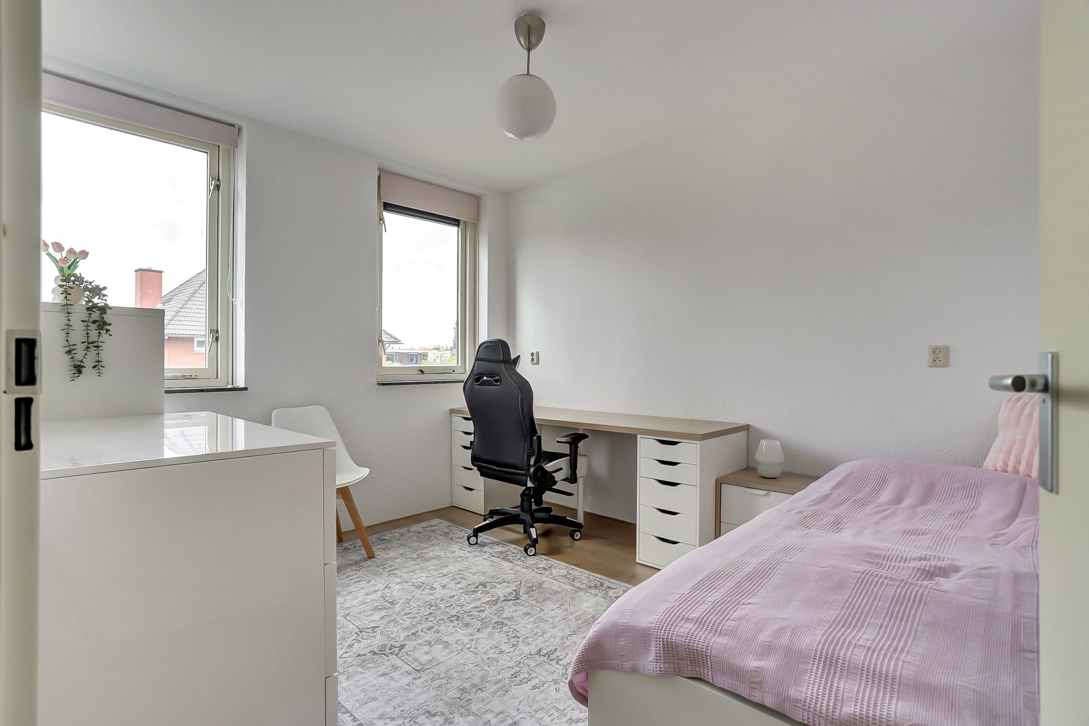 Photo 12 of Donizettistraat 18