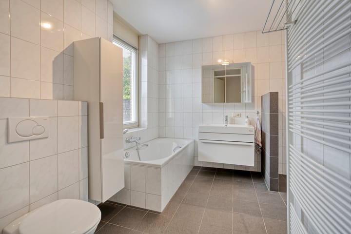 Foto 4 van Albert Neuhuysstraat 30