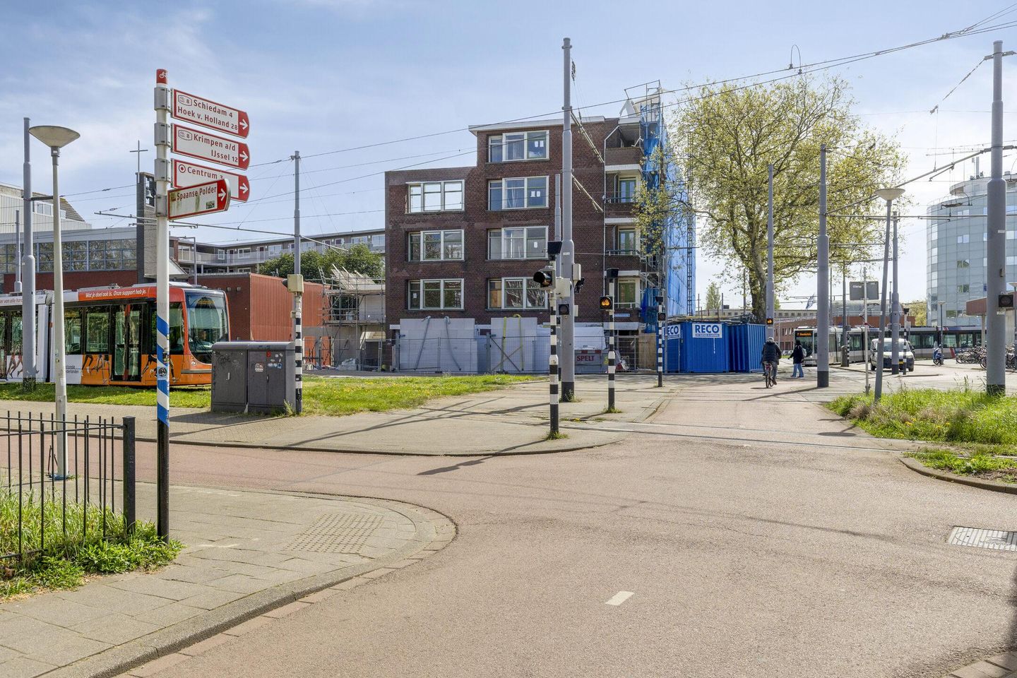 Foto 44 van Piet Paaltjensplein 77