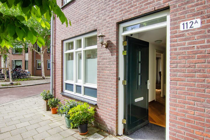 Photo 3 of Teylerstraat 112-A