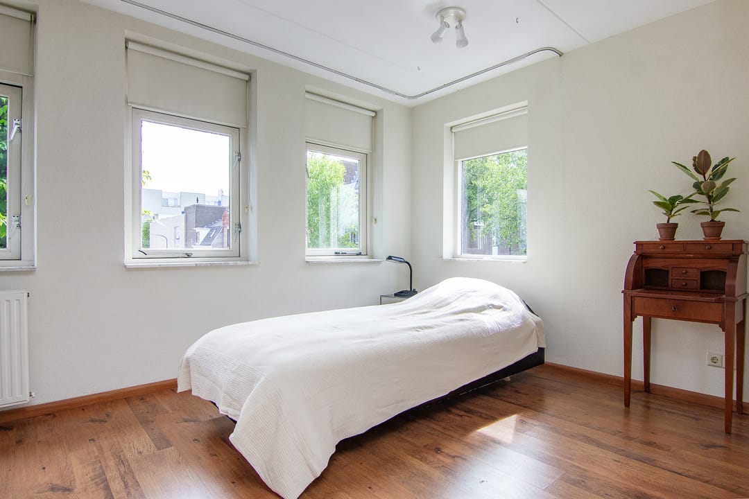 Photo 38 of Teylerstraat 112-A