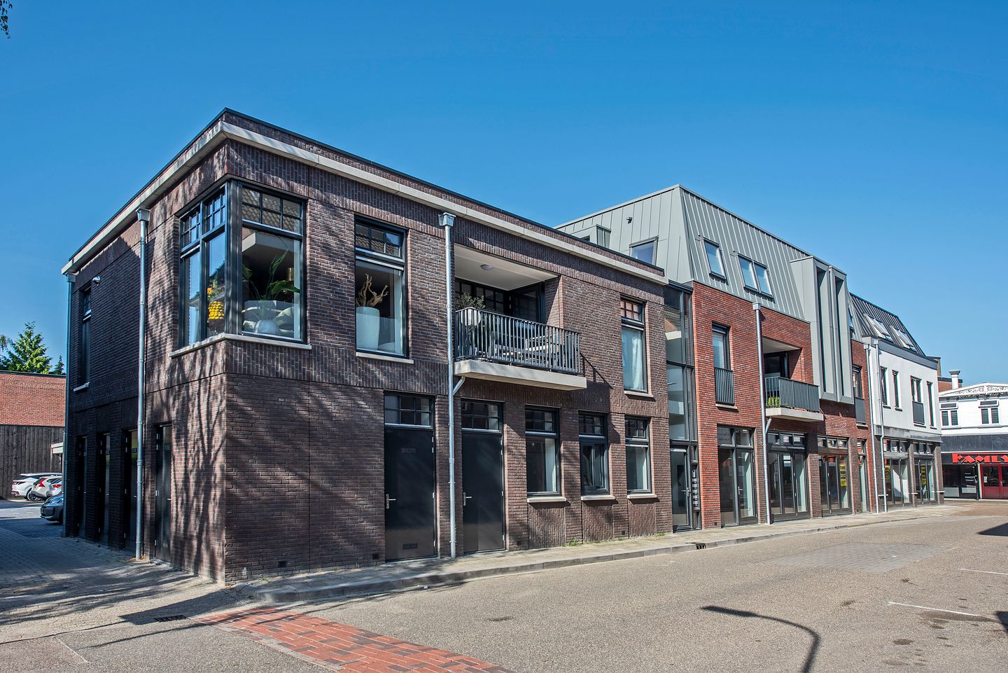 Bekijk foto 3 van Grotestraat 136