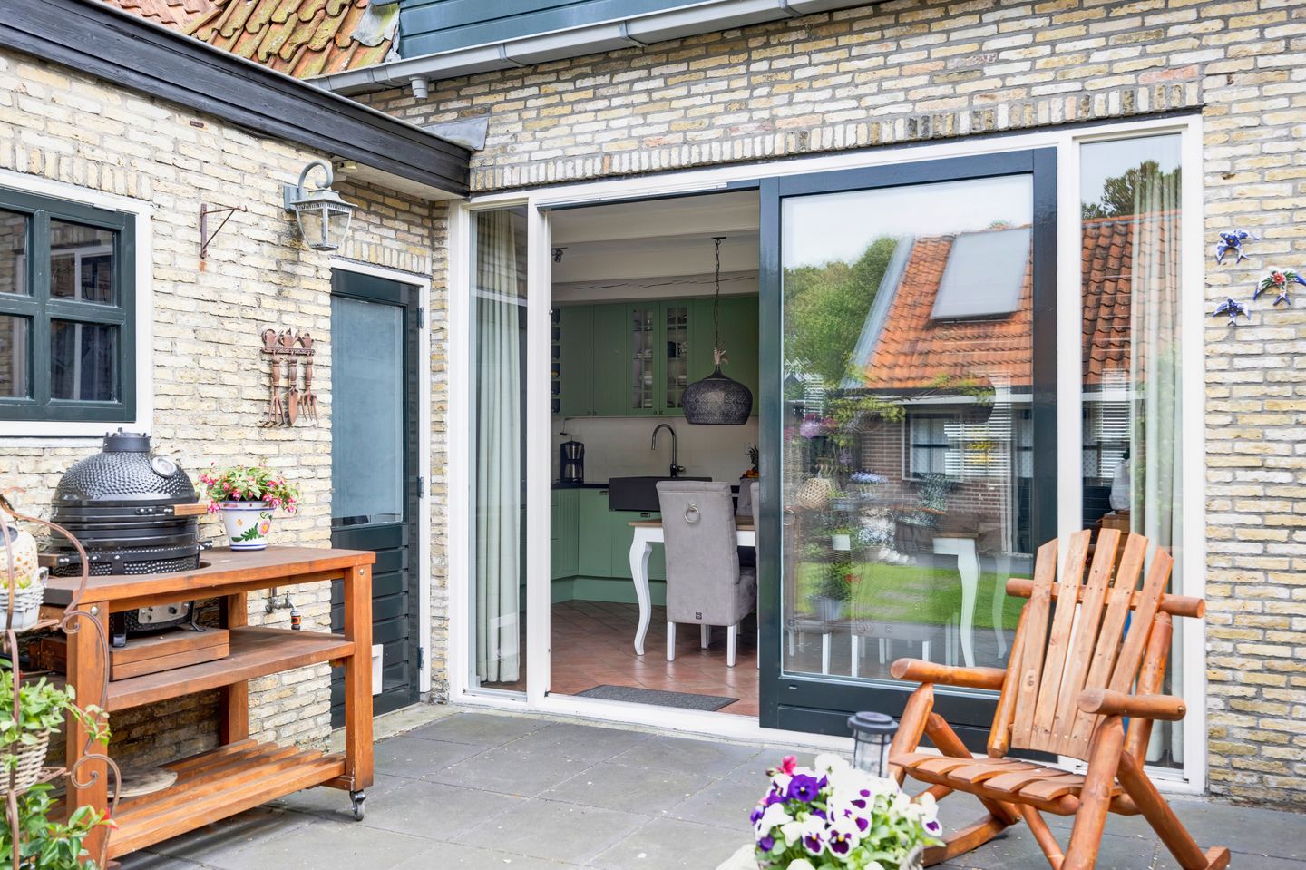Photo 34 of Dubbelstraat 208