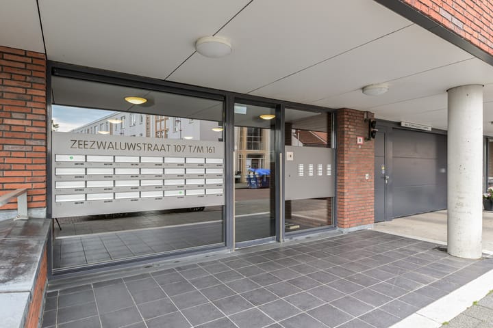 Appartement te koop: Zeezwaluwstraat 129, 'S-Gravenhage